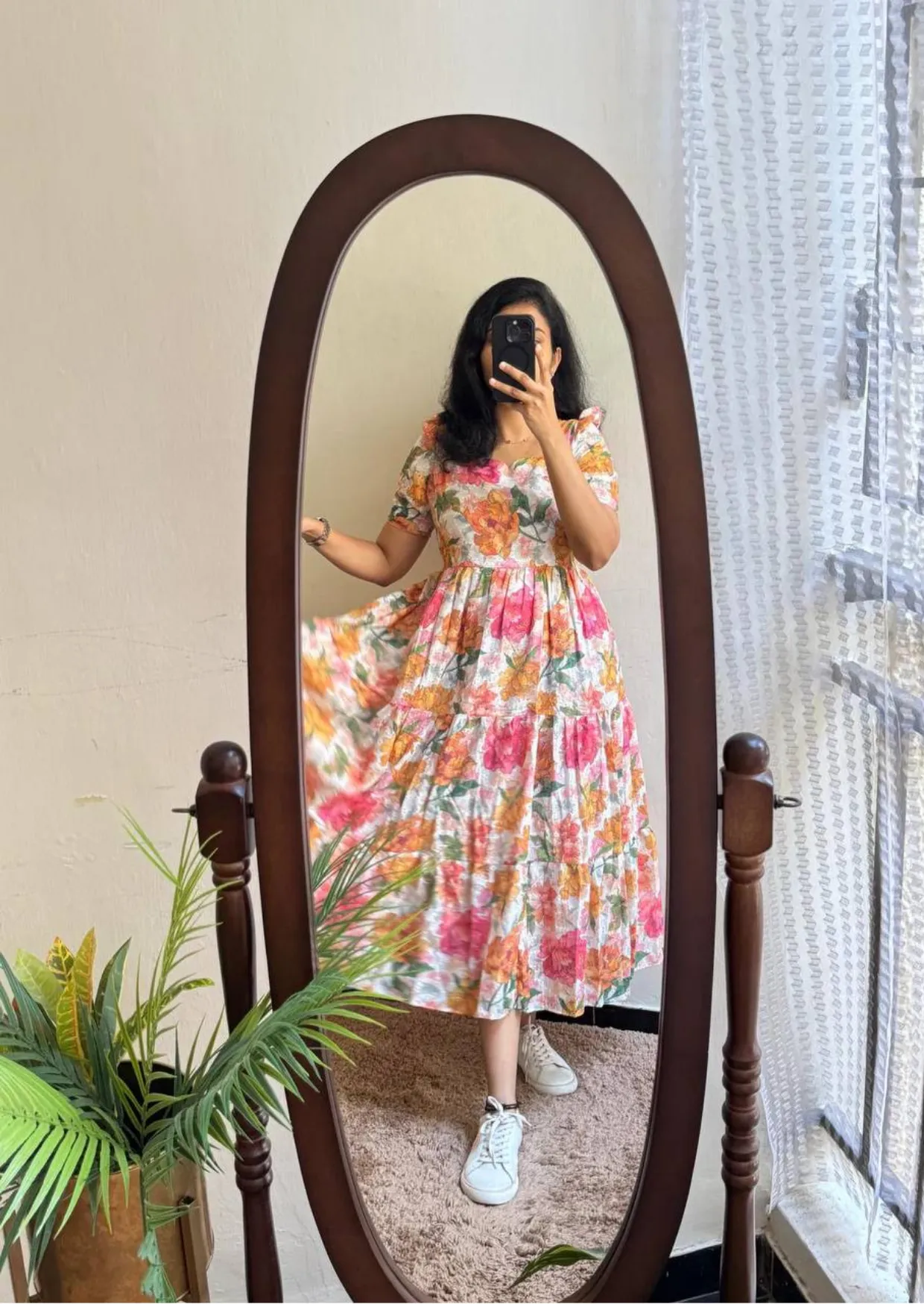 Elegant Textured Floral Football Fabric Midi Dress